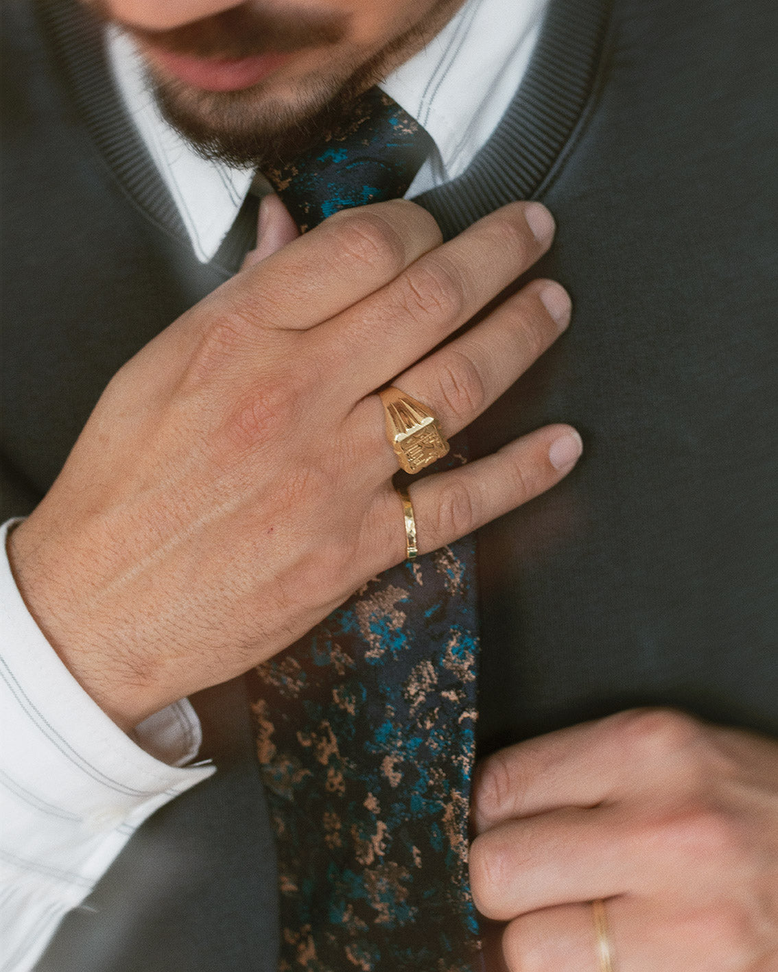 Vittorio nude petrol floral silk tie