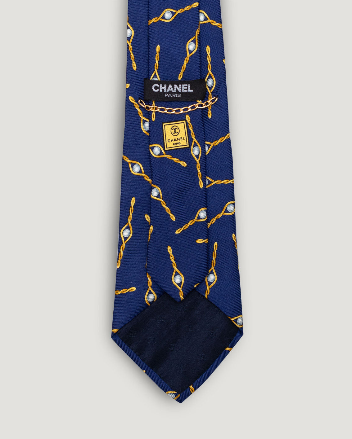 Chanel chain vintage silk tie