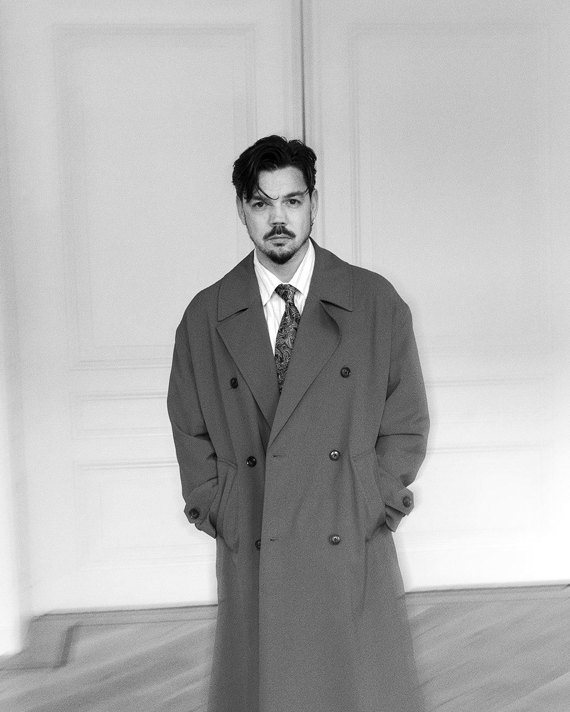 Corrado brown paisley silk tie