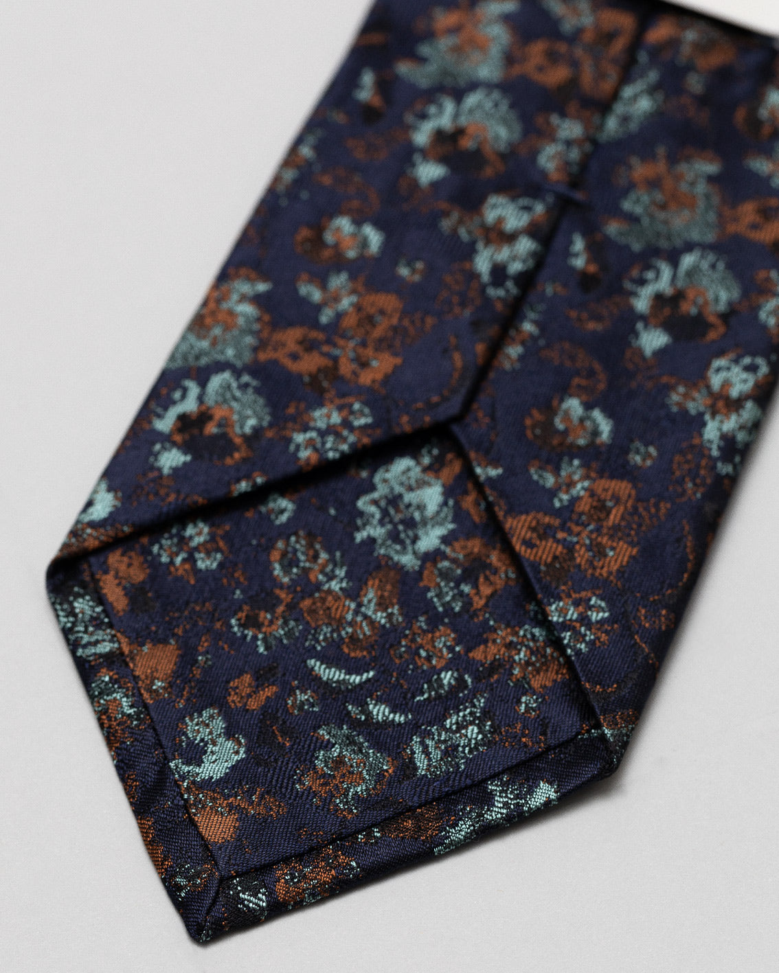 Vittorio light blue copper floral silk tie